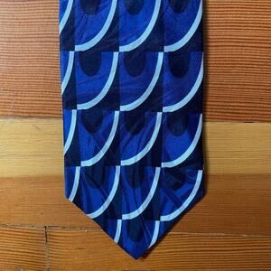 Louis FERAUD 4 x 58 Blue Black White Italian Silk Tie